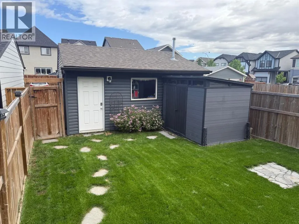 94 Masters Crescent SE