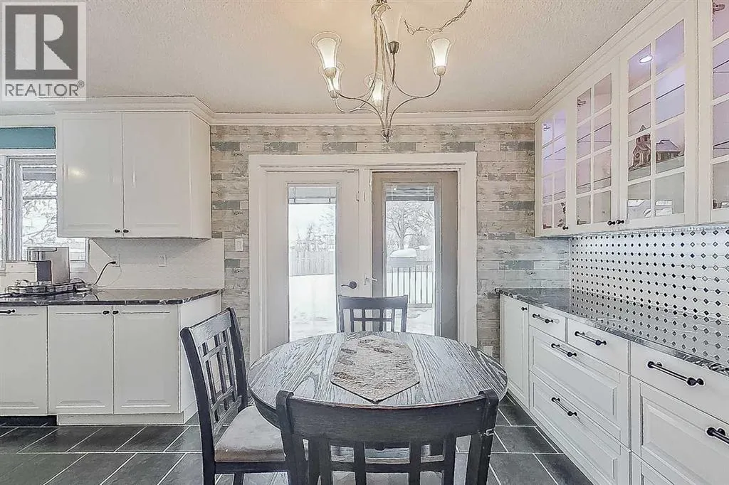206 Kennedy Crescent