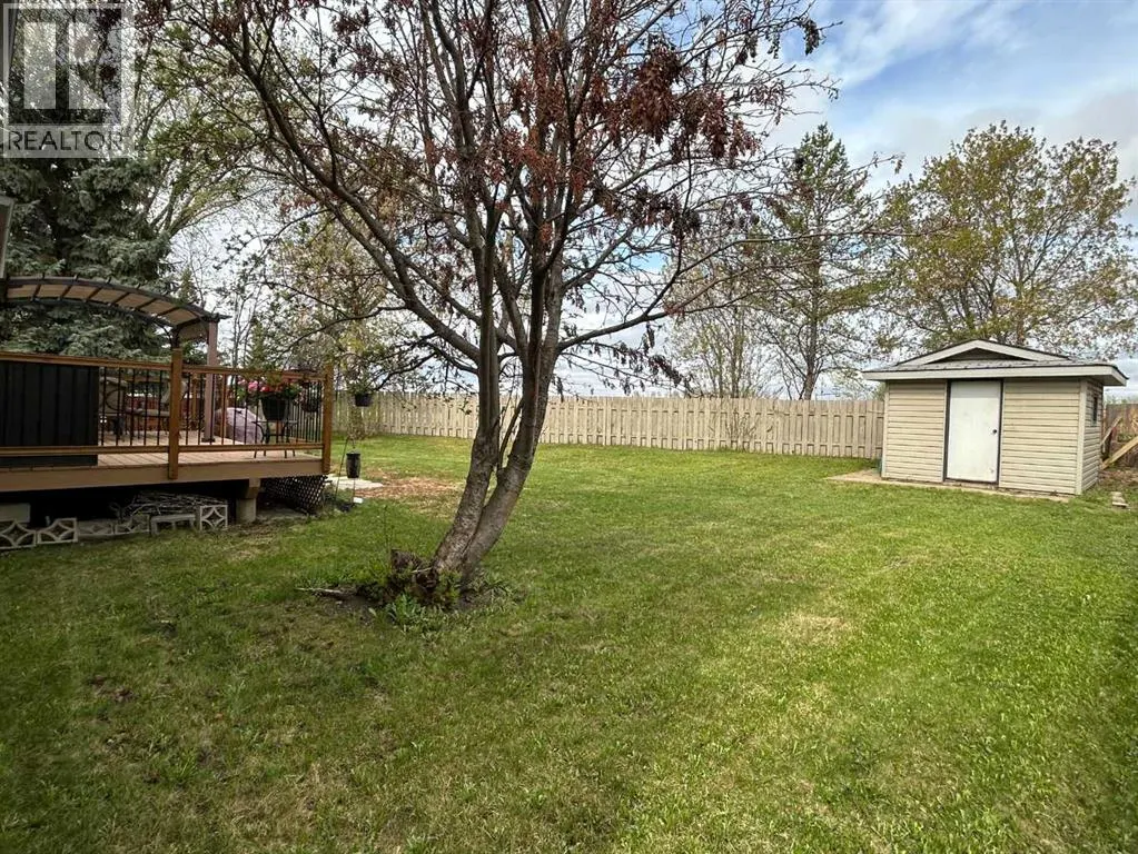 206 Kennedy Crescent