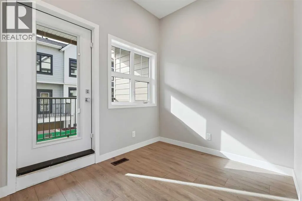 313, 595 Mahogany Road SE
