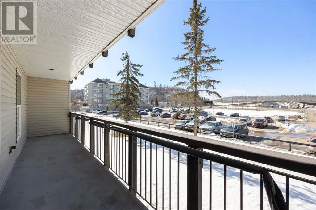 208, 14921 Macdonald Drive