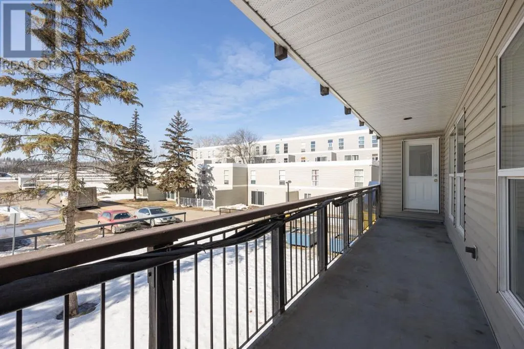 208, 14921 Macdonald Drive