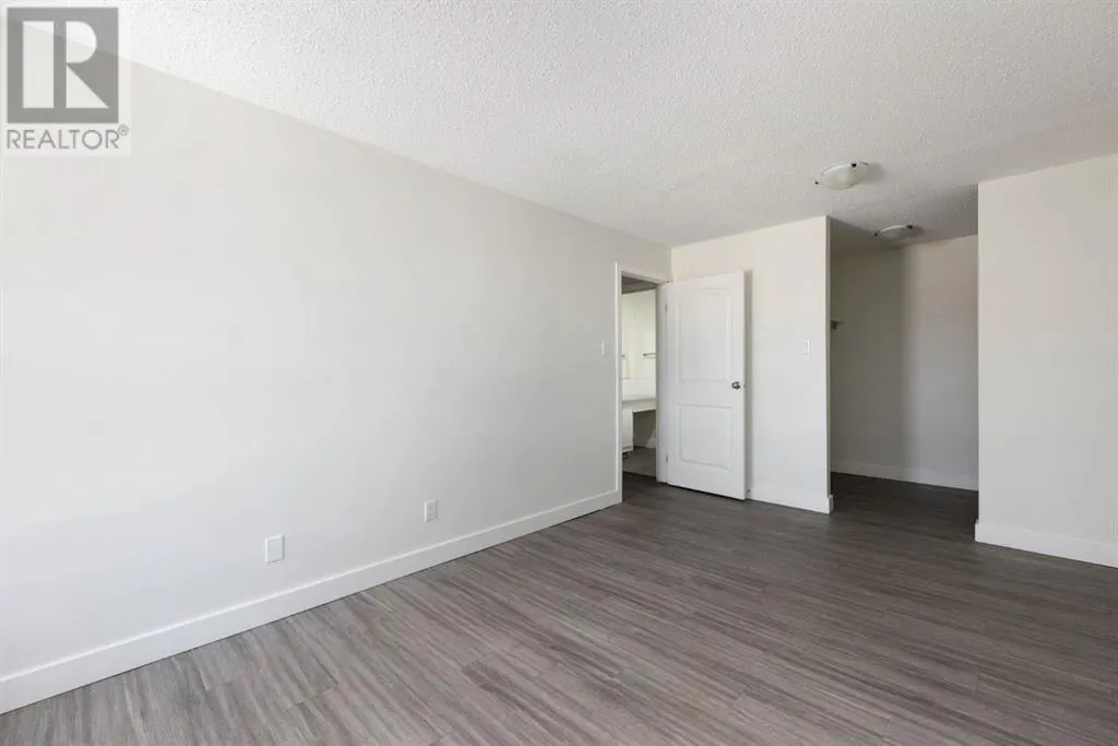208, 14921 Macdonald Drive