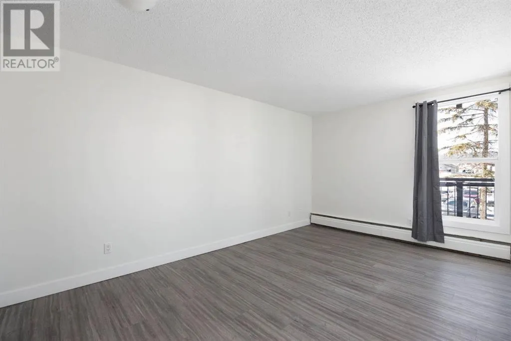 208, 14921 Macdonald Drive