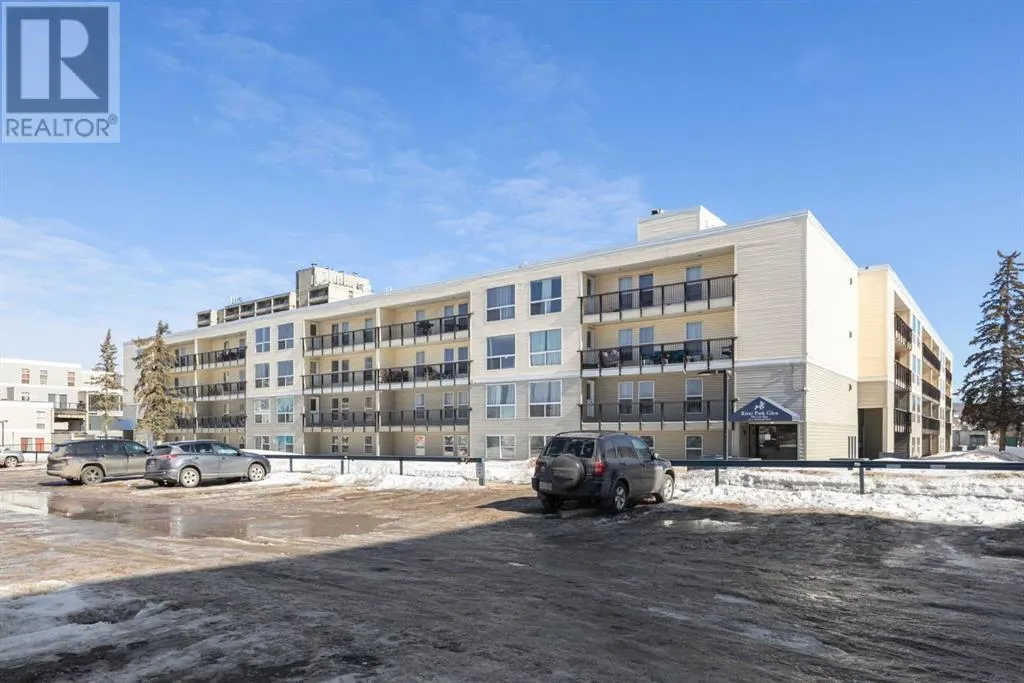 208, 14921 Macdonald Drive