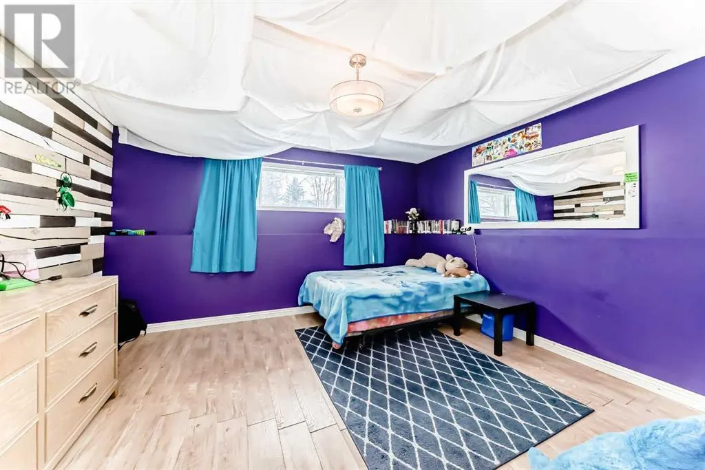 203 Strathaven Bay