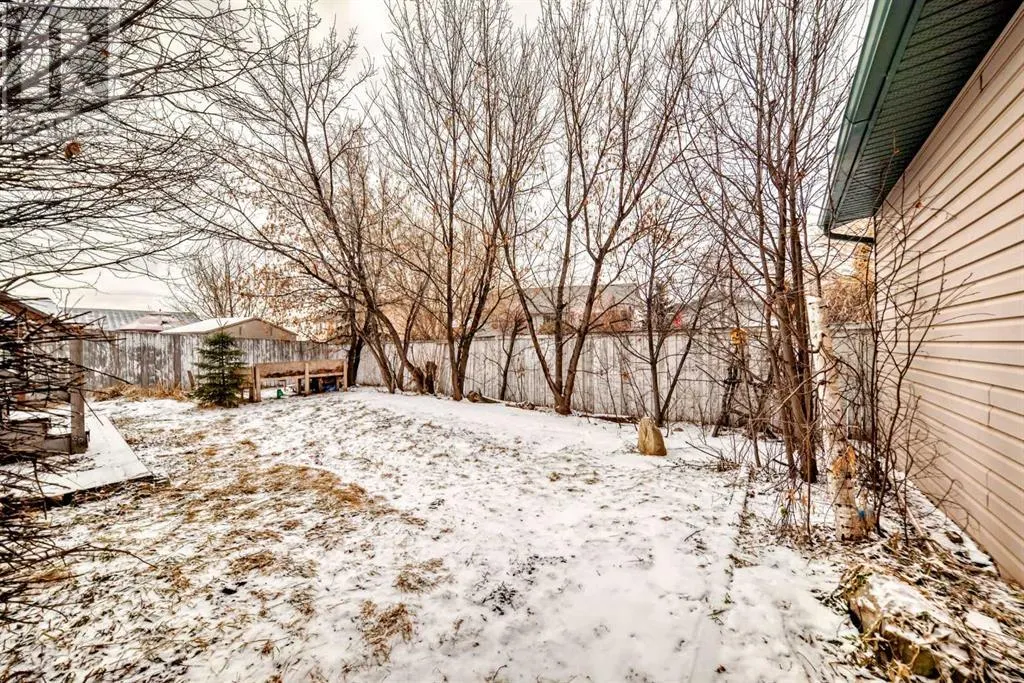203 Strathaven Bay