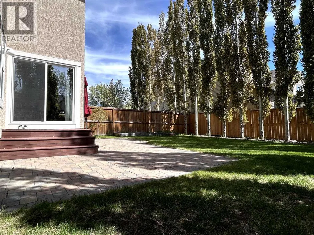 103 Aspen Hills Close SW