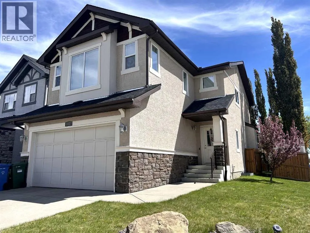 103 Aspen Hills Close SW