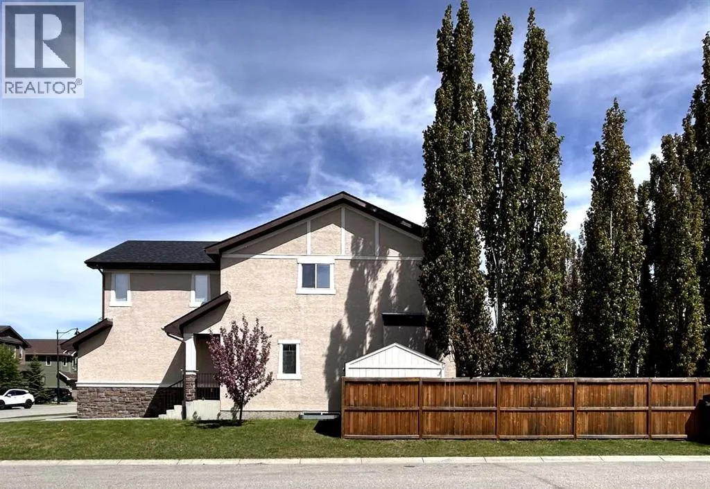 103 Aspen Hills Close SW