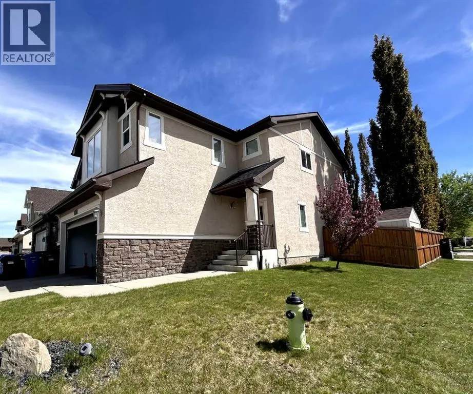 103 Aspen Hills Close SW