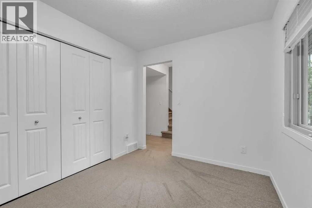 131 Legacy Point SE