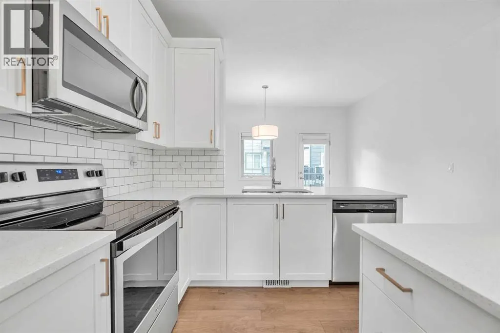 131 Legacy Point SE