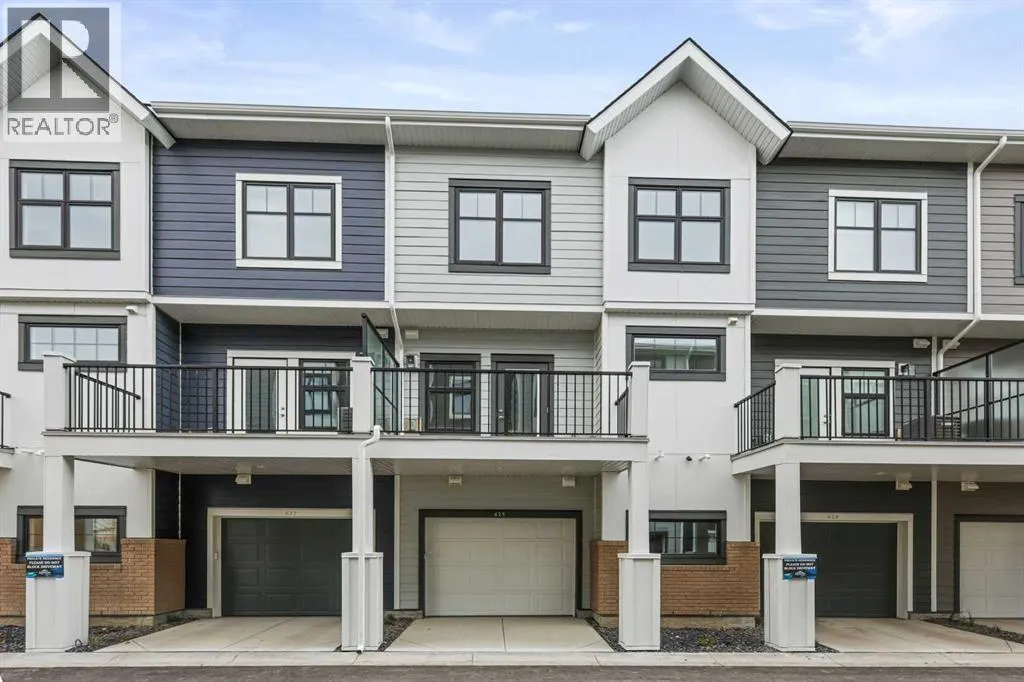 625 Mahogany Road SE
