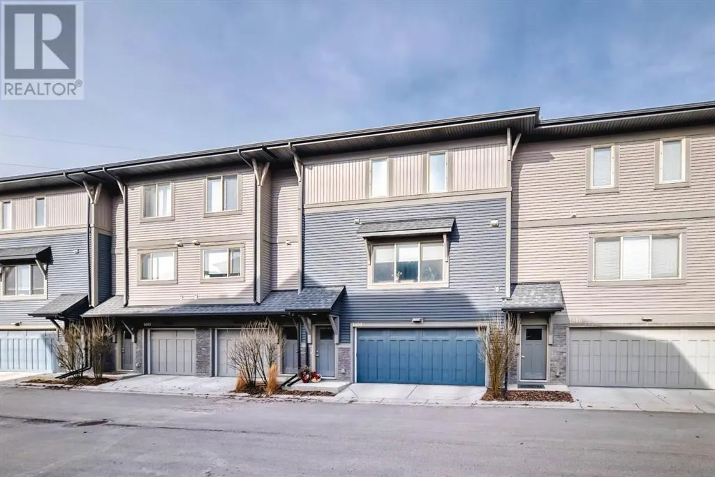 1605, 32 Horseshoe Crescent