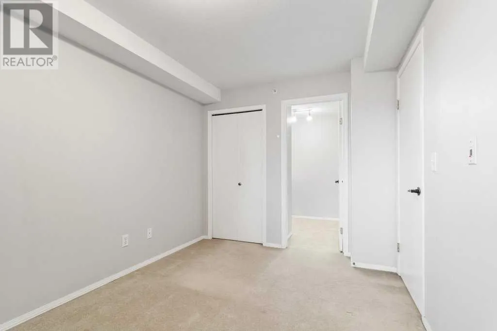 1410, 12 Ironside Street