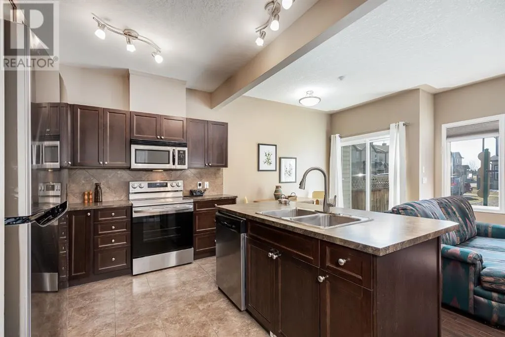 206, 620 Luxstone Landing SW
