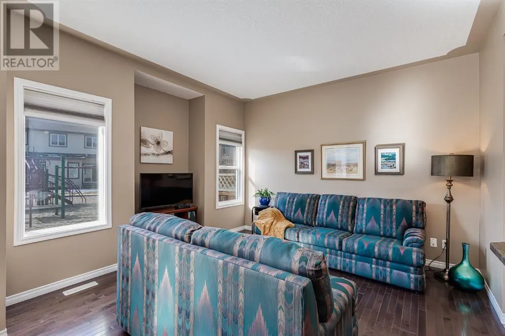 206, 620 Luxstone Landing SW