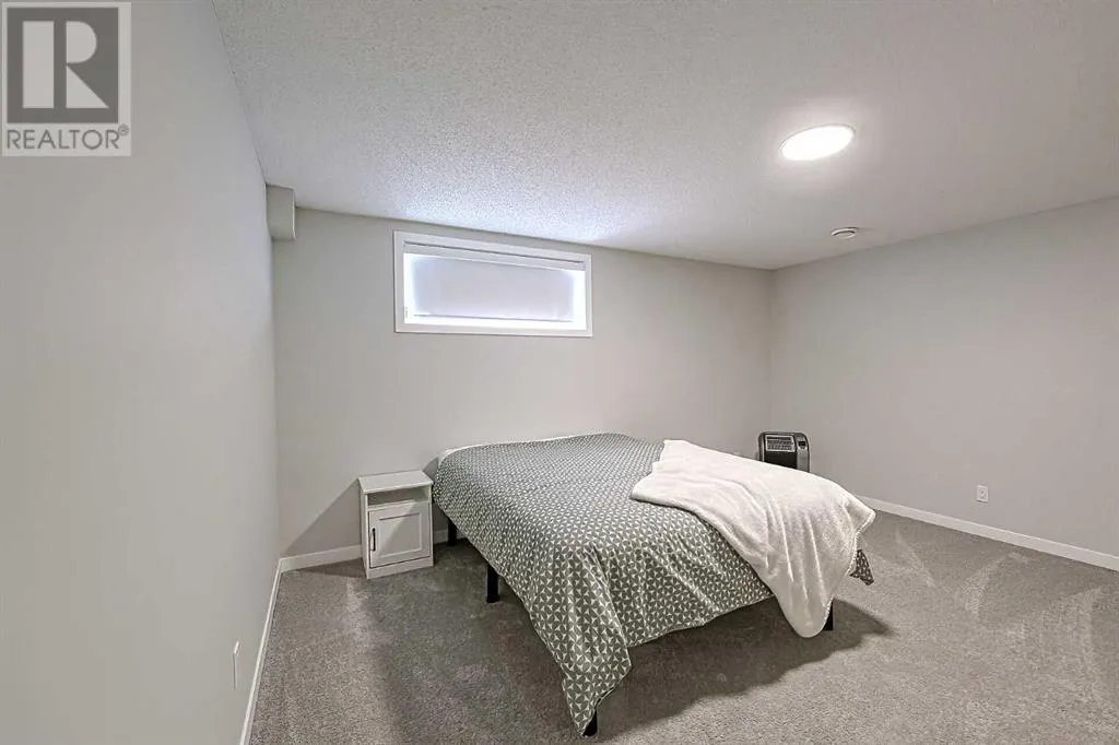 707, 250 Fireside View