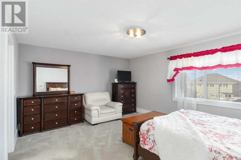 173 Ward Crescent