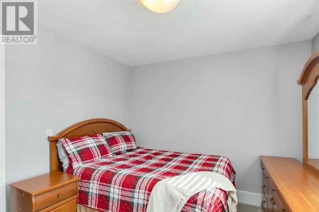173 Ward Crescent