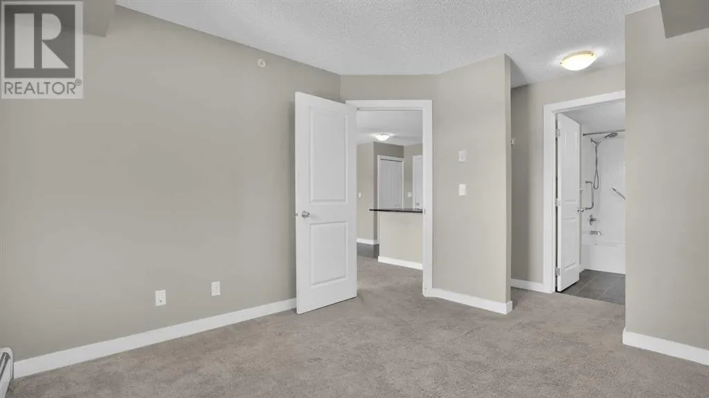 8409, 403 Mackenzie Way SW
