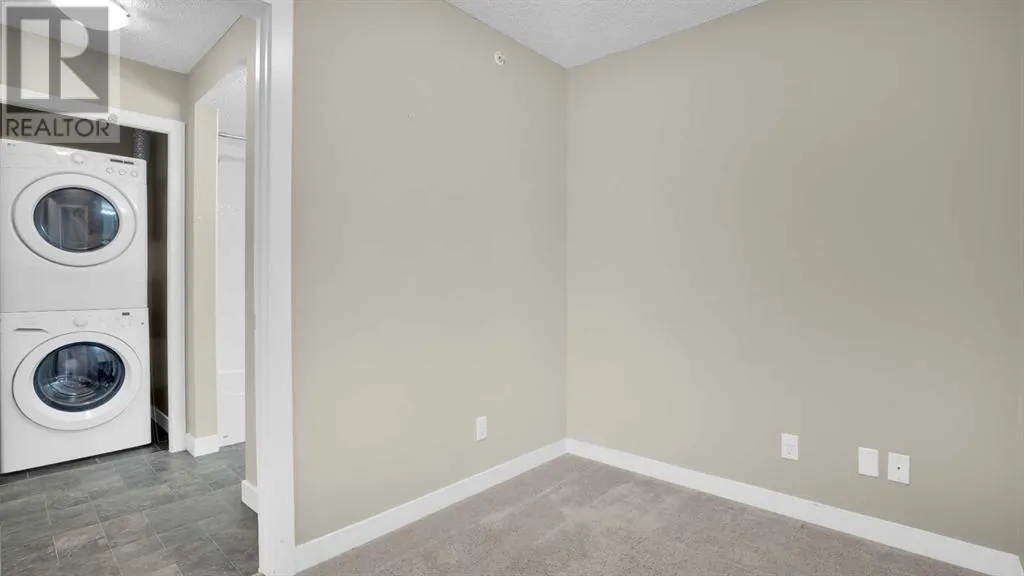 8409, 403 Mackenzie Way SW