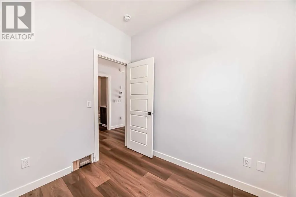488 Rivercrest View