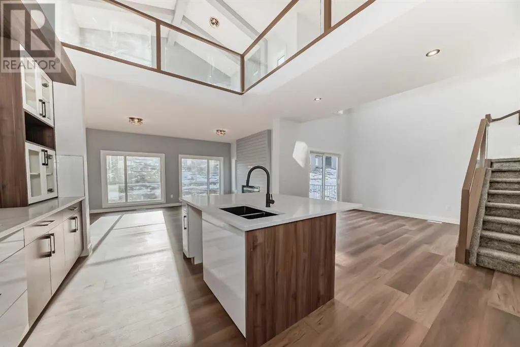 488 Rivercrest View