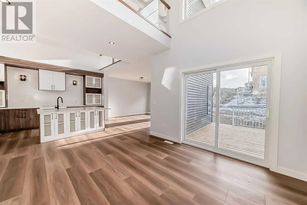 488 Rivercrest View