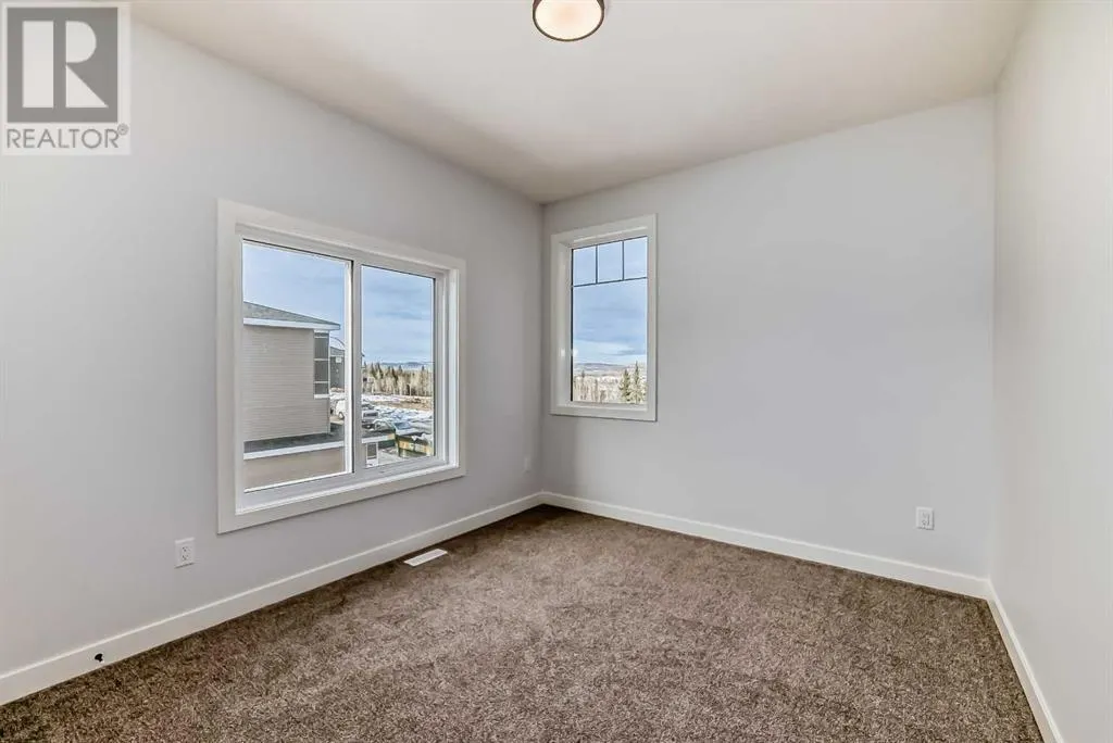 488 Rivercrest View