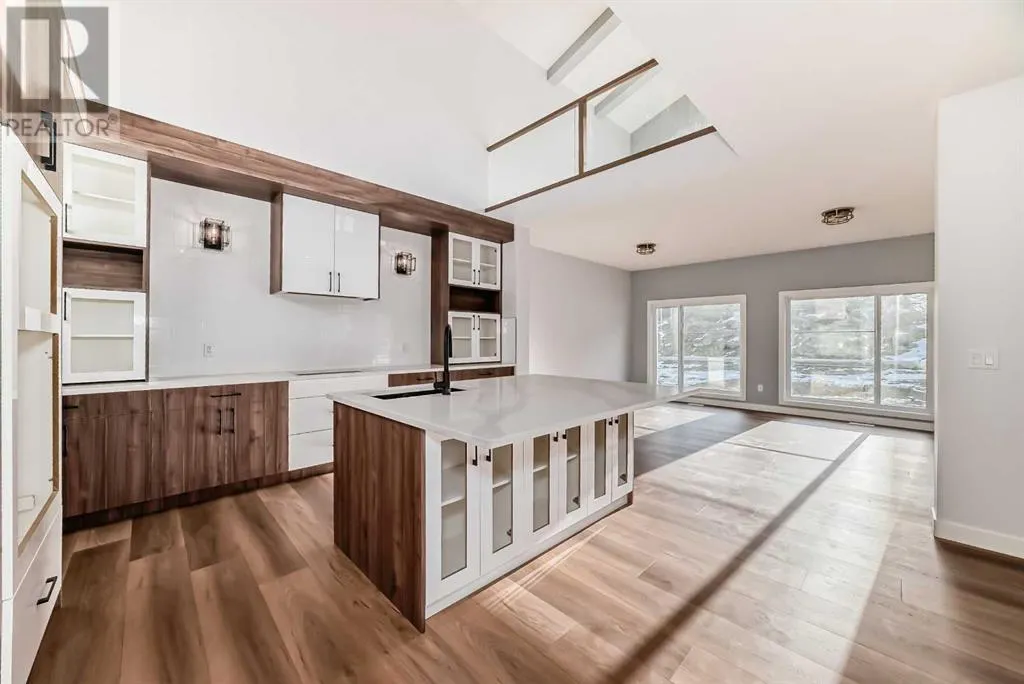 488 Rivercrest View