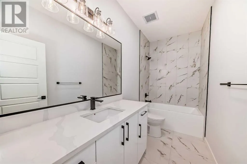 488 Rivercrest View
