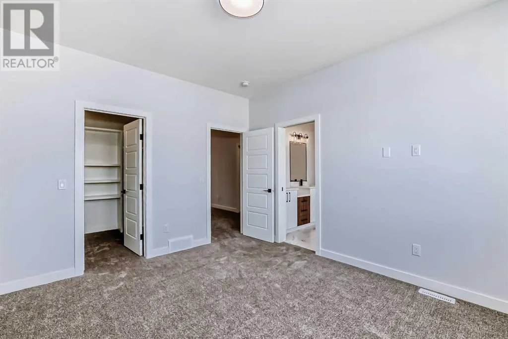 488 Rivercrest View
