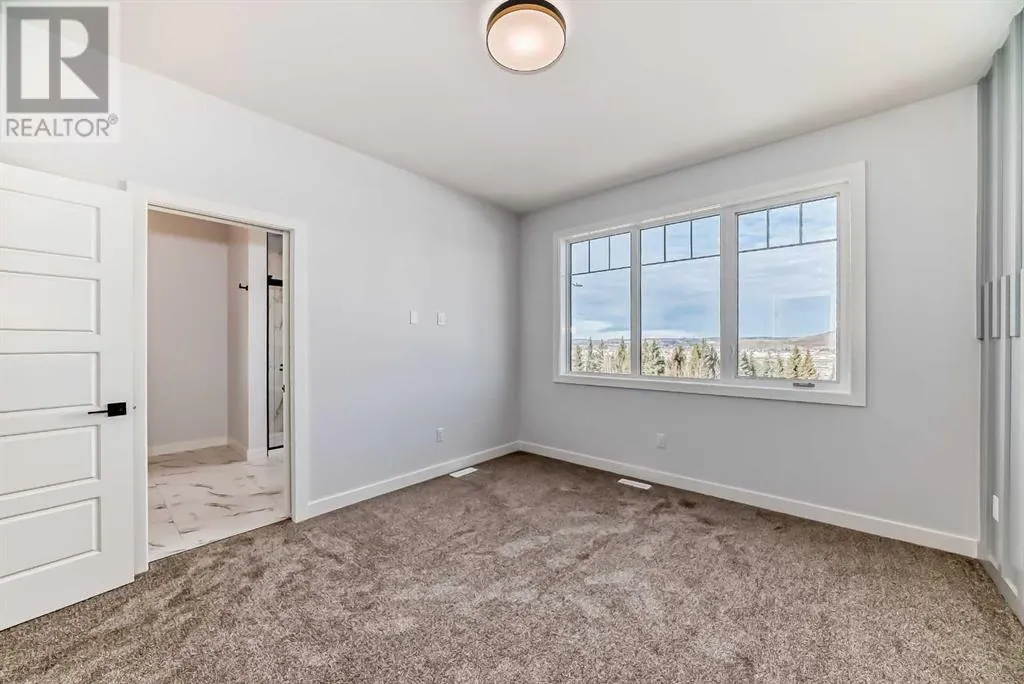 488 Rivercrest View