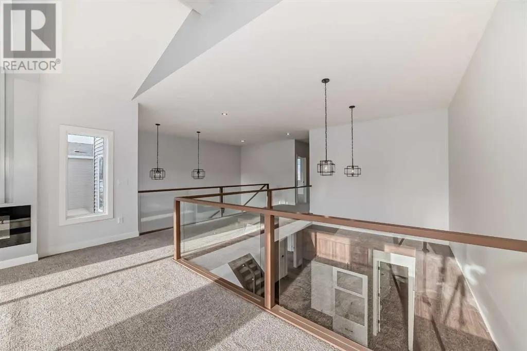 488 Rivercrest View