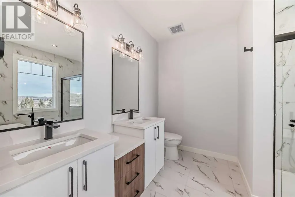 488 Rivercrest View