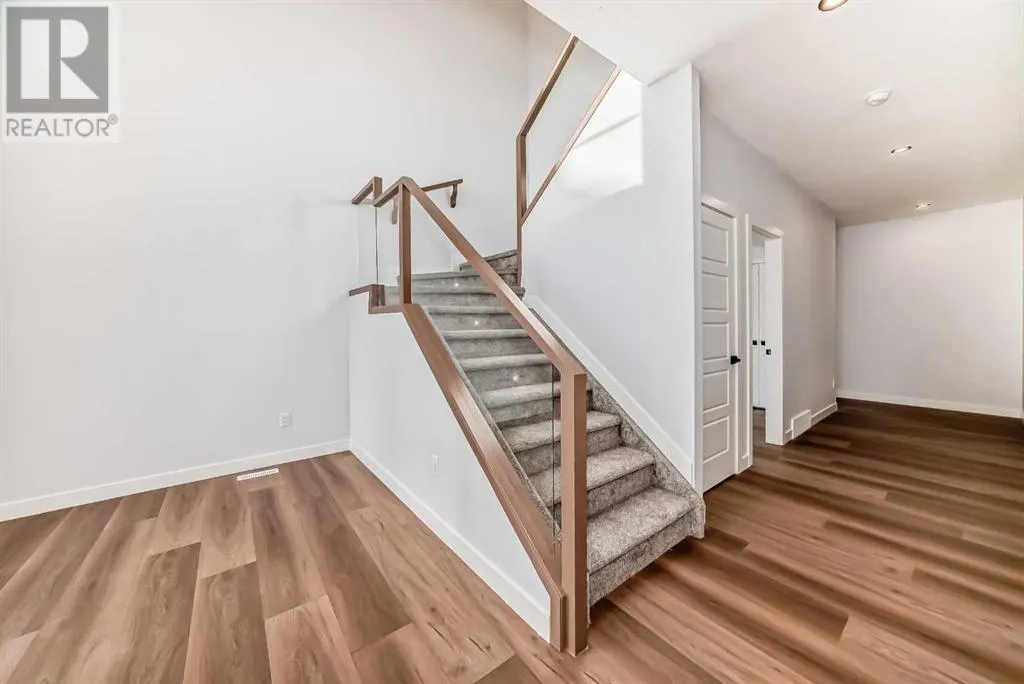 488 Rivercrest View