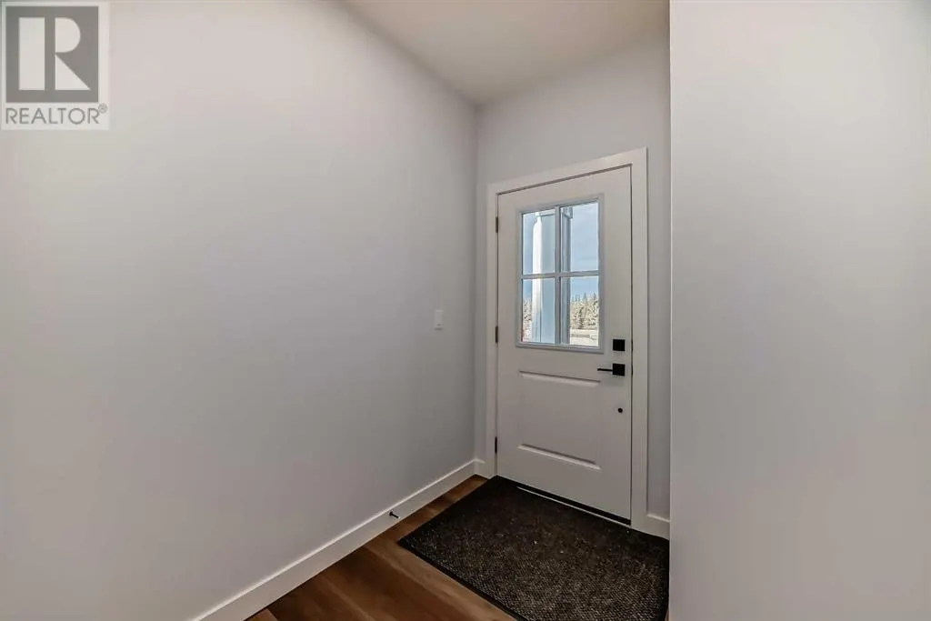488 Rivercrest View