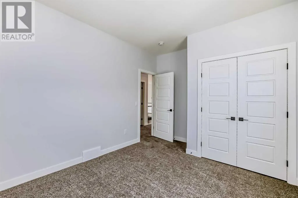488 Rivercrest View