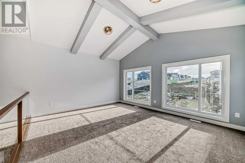 488 Rivercrest View