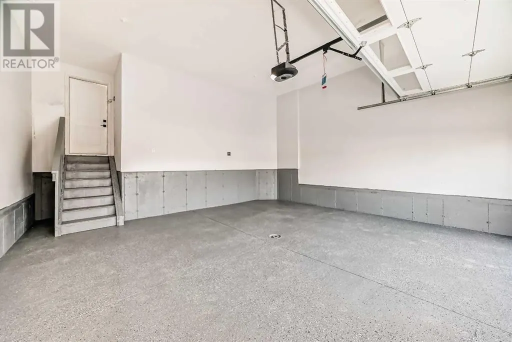 488 Rivercrest View