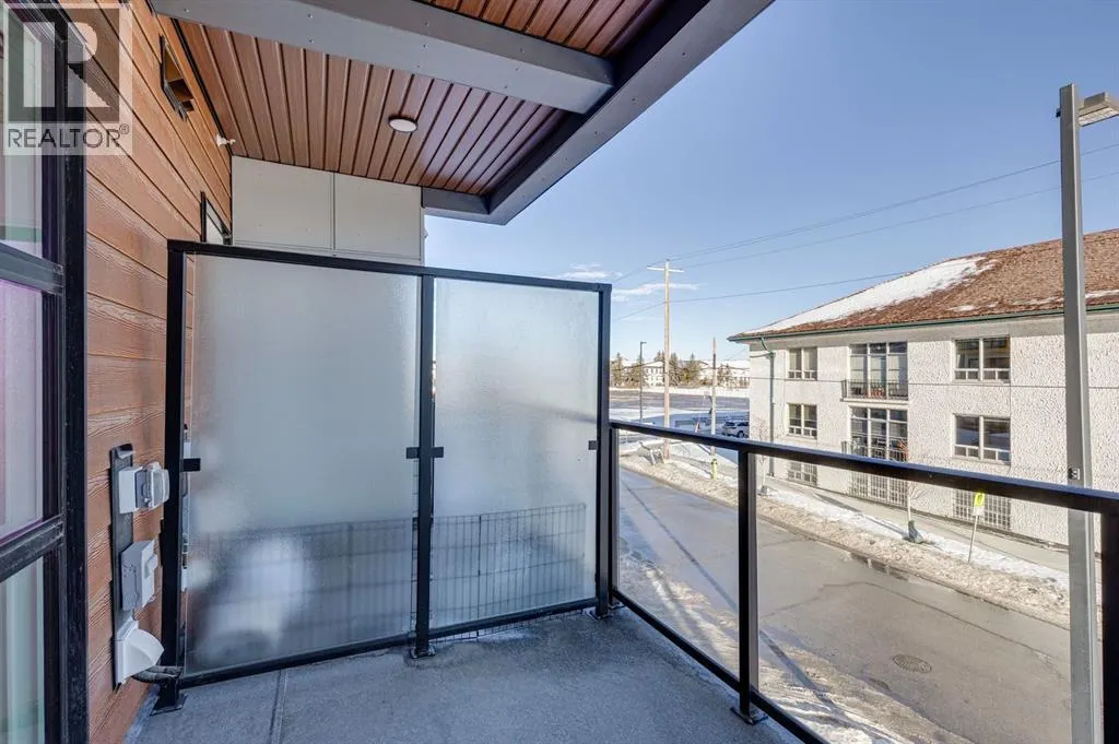 214, 370 Dieppe Drive SW