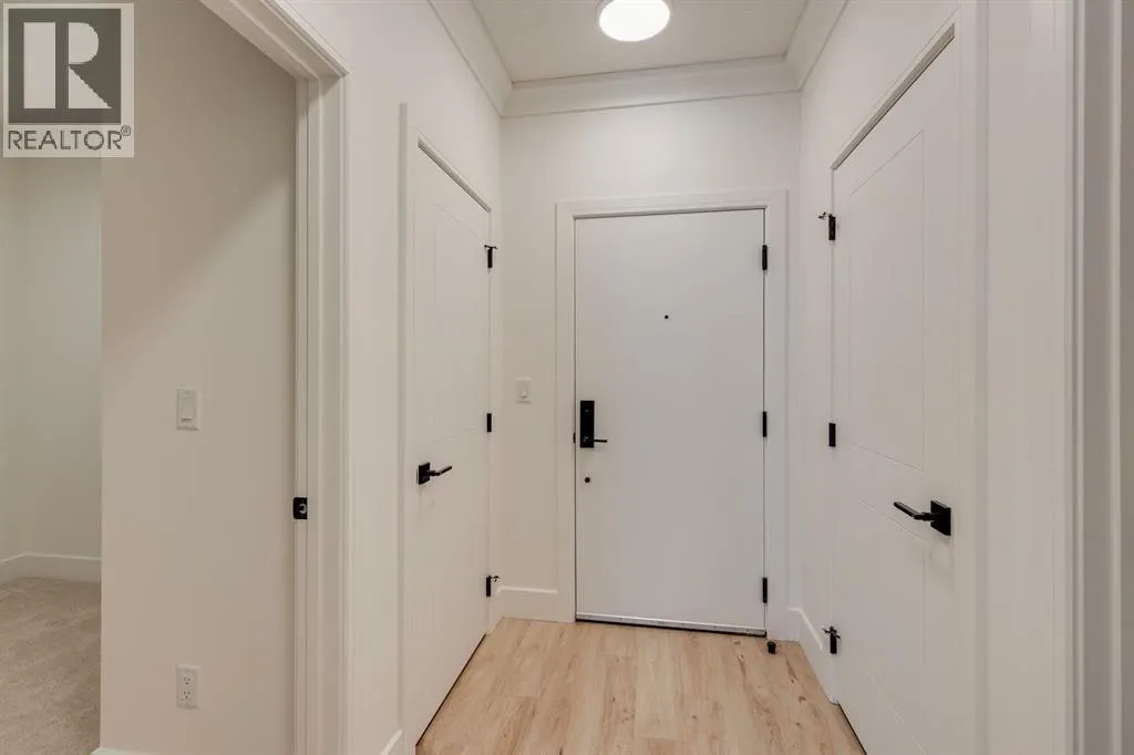 214, 370 Dieppe Drive SW