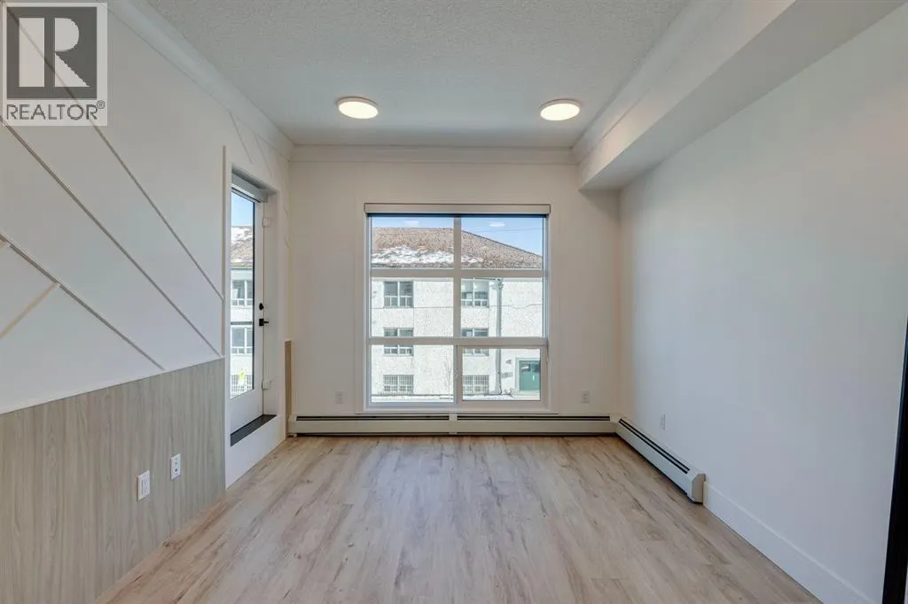 214, 370 Dieppe Drive SW