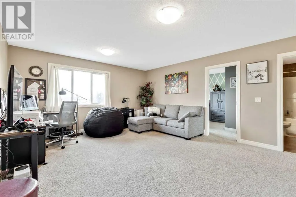151 Cimarron Vista Crescent