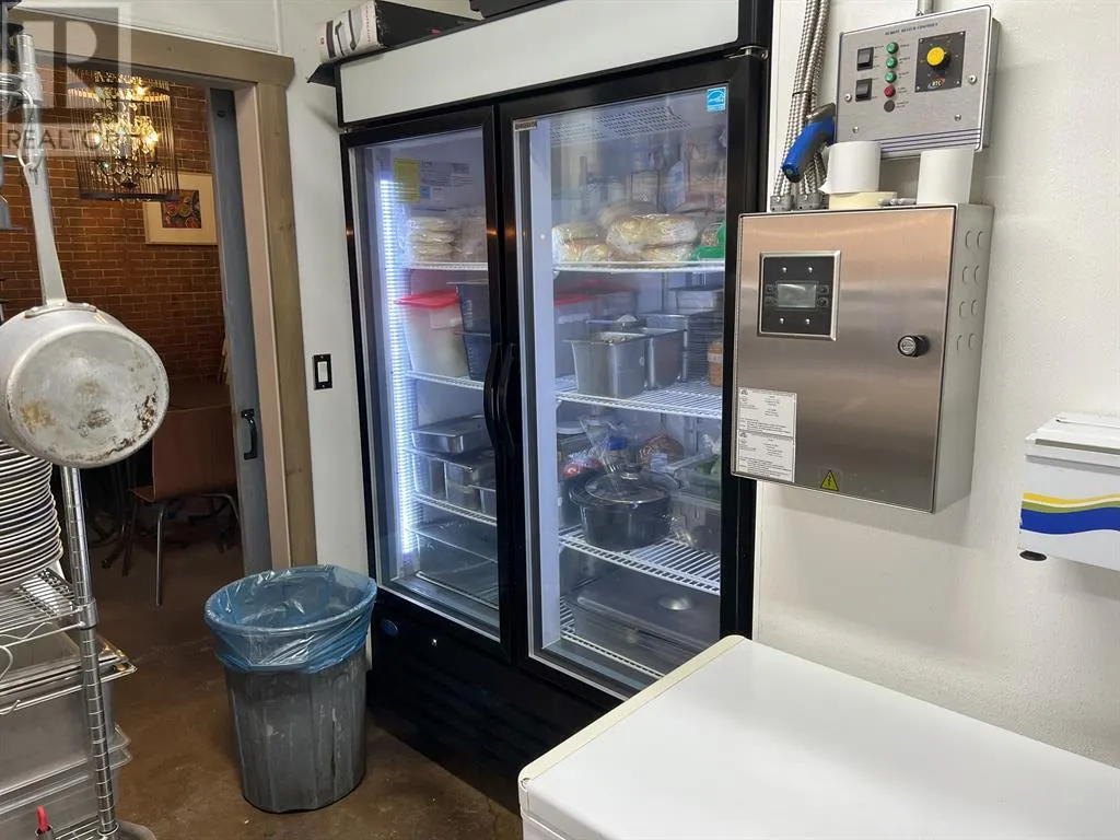 70C 8 Street NW