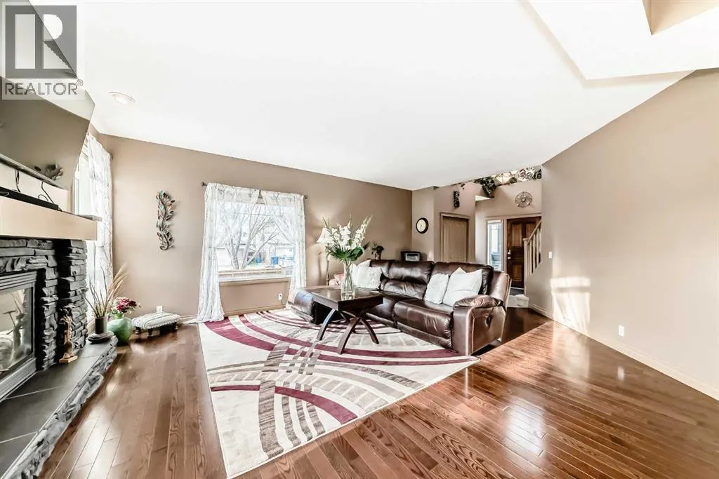 102 West Creek Mews