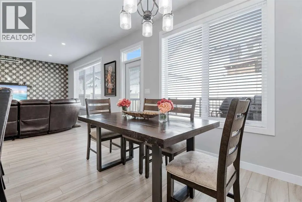 40 Ellington Crescent