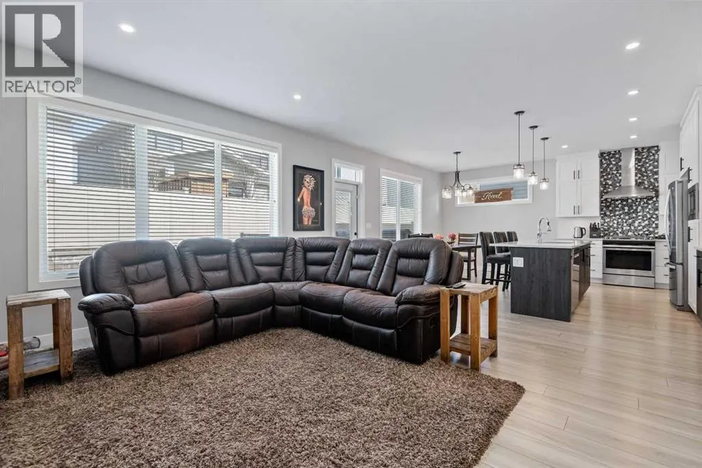 40 Ellington Crescent